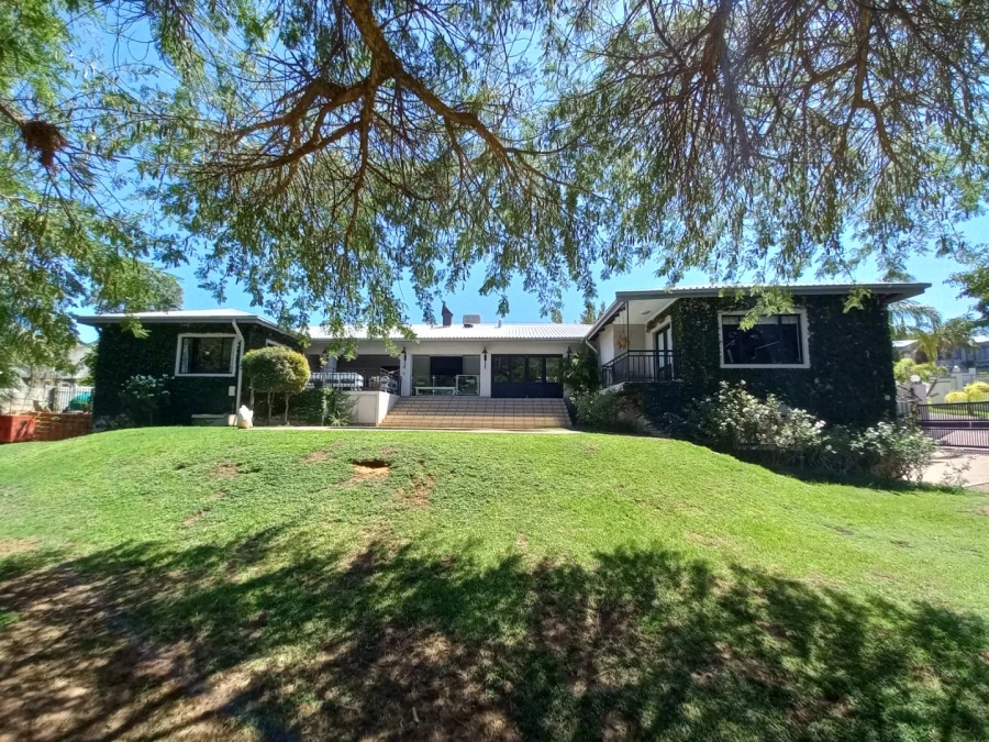 5 Bedroom Property for Sale in Keidebees Northern Cape